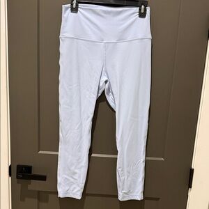 Lululemon Athletica Periwinkle Cropped Leggings